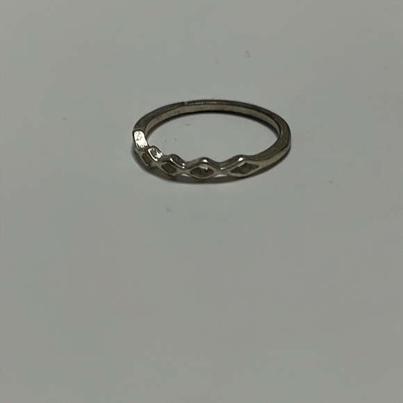 SET OF RINGS SIZE VARY 7-9 - Picture 3 of 6